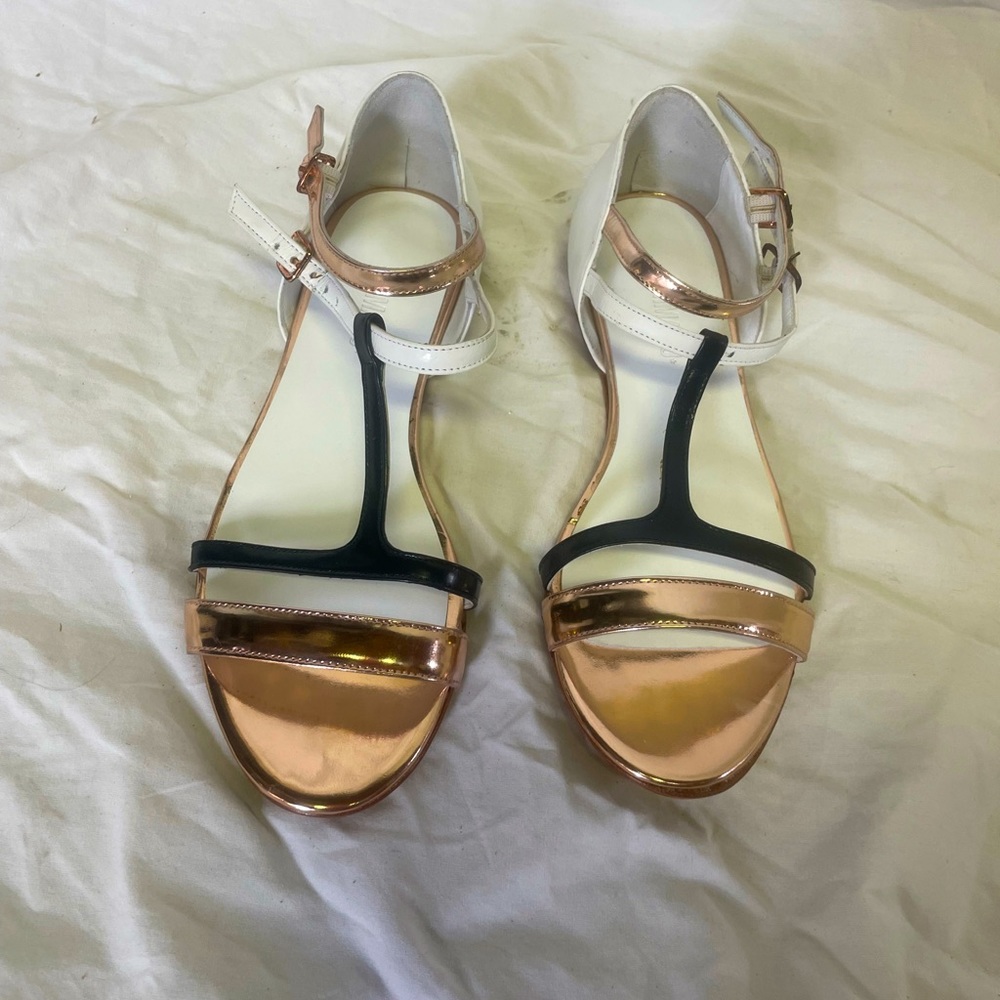 Emma go tri color T strap sandal size 36 nwt